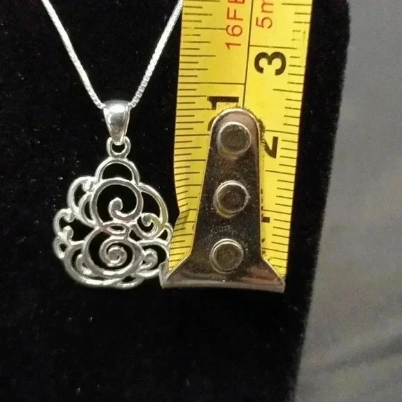 International Bullion Sterling Silver Necklace - Picture 3 of 3